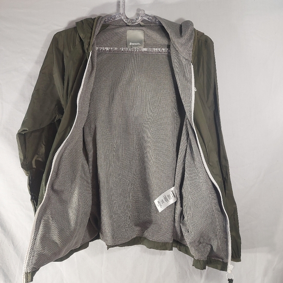 Bench packable khaki green windbreaker jacket, small - Picture 9 of 9